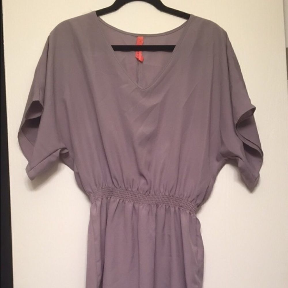 Beautiful Gray Tunic Top!